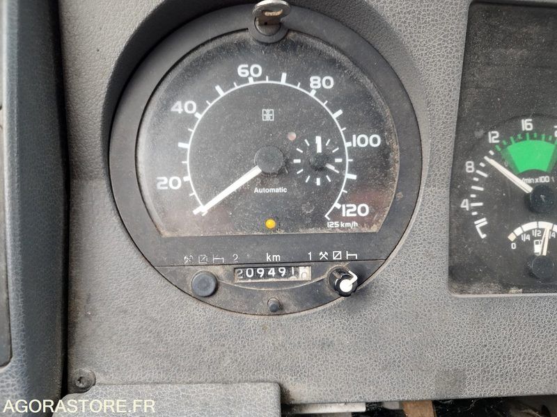 M150-12-C Fourgon/Hayon CX-314-PF - Vehículo comercial ligero: foto 4 M150-12-C Fourgon/Hayon CX-314-PF - Vehículo comercial ligero: foto 4