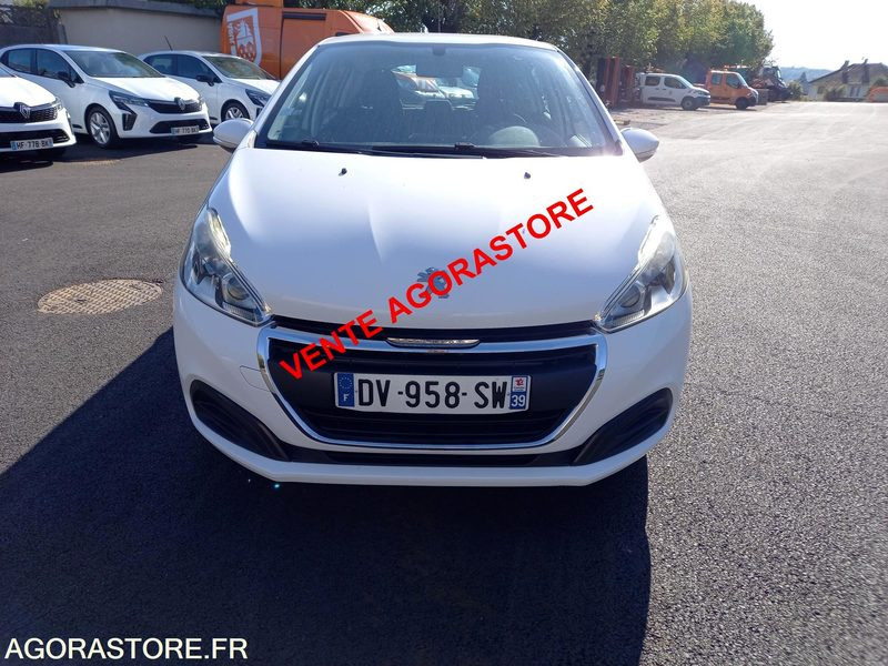 Vends Peugeot 208 essence - Coche: foto 2 Vends Peugeot 208 essence - Coche: foto 2