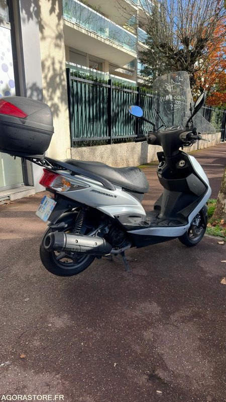 Yamaha cygnus - Motocicleta: foto 4 Yamaha cygnus - Motocicleta: foto 4