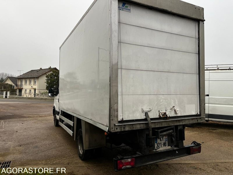Iveco 35c13 frigorifique 185000km 2013 - Frigorífico furgoneta: foto 3 Iveco 35c13 frigorifique 185000km 2013 - Frigorífico furgoneta: foto 3