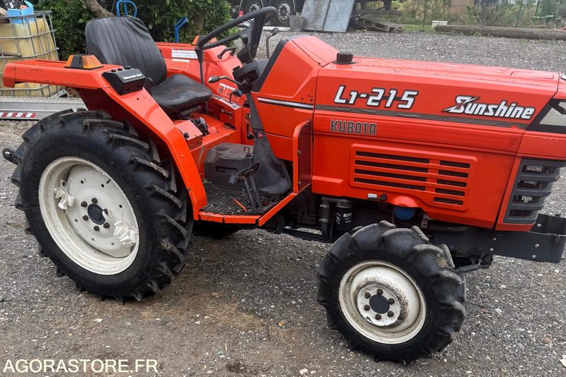 Micro tracteur kubota - Tractor: foto 1 Micro tracteur kubota - Tractor: foto 1