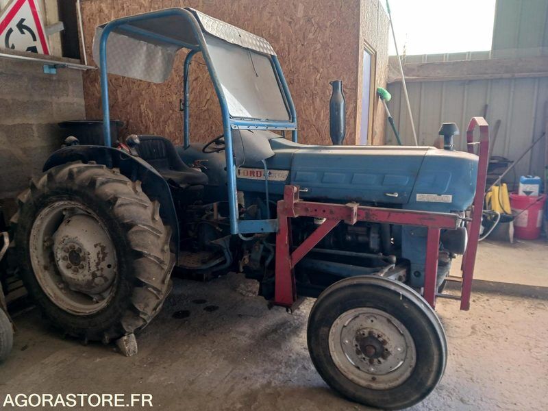 Tracteur Ford Dexta2000 1966 - Tractor: foto 1 Tracteur Ford Dexta2000 1966 - Tractor: foto 1