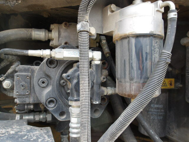 Excavadora de cadenas New Holland E235: foto 20 Excavadora de cadenas New Holland E235: foto 20