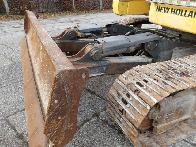 Excavadora de cadenas New Holland E235: foto 12 Excavadora de cadenas New Holland E235: foto 12