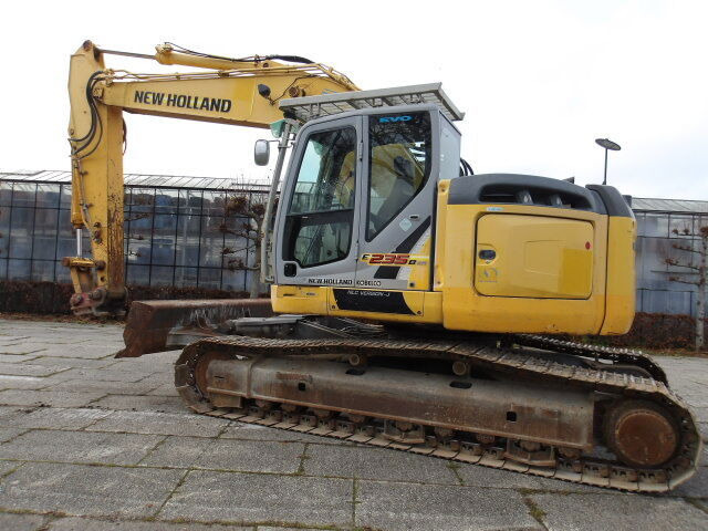 New Holland E235 - Excavadora de cadenas: foto 5 New Holland E235 - Excavadora de cadenas: foto 5