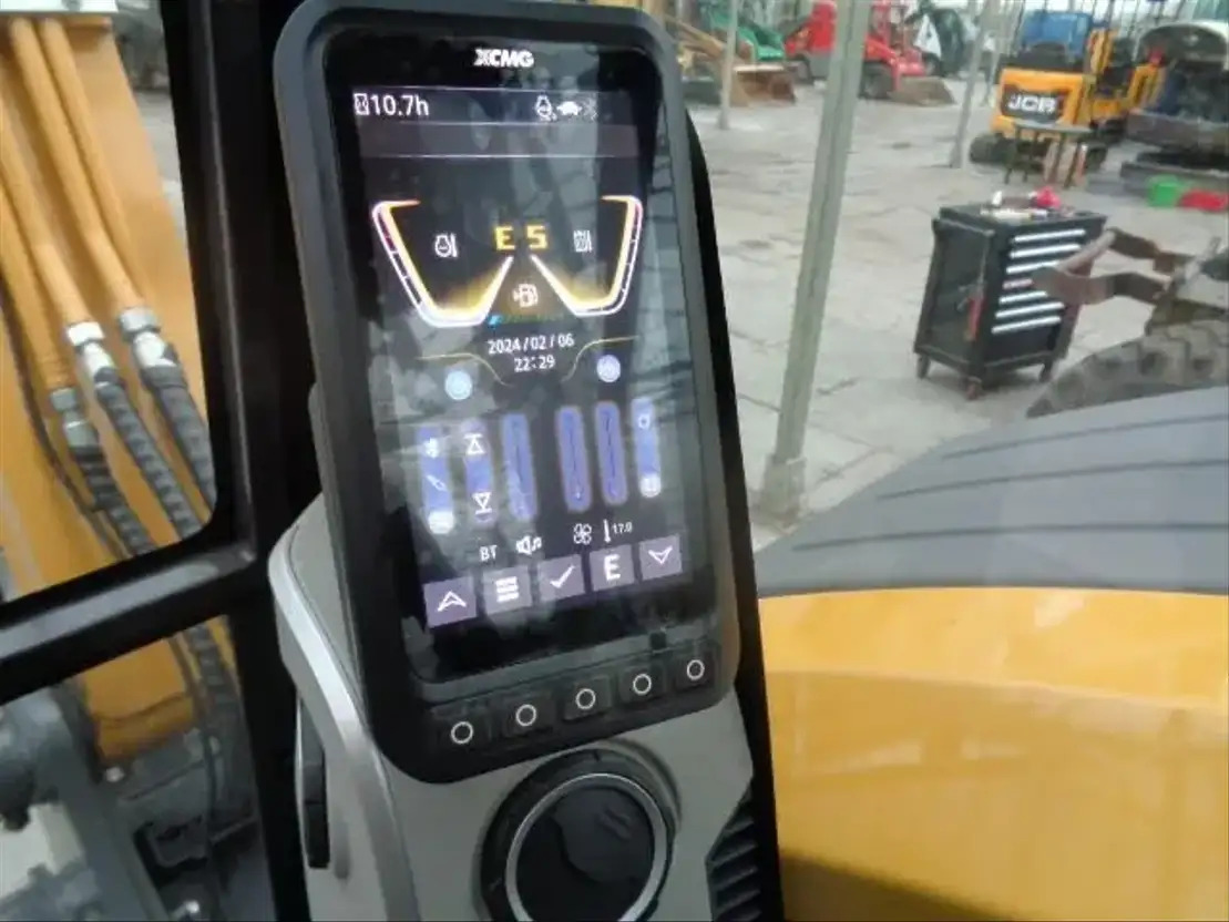 Excavadora de cadenas nuevo XCMG XE60GA: foto 12