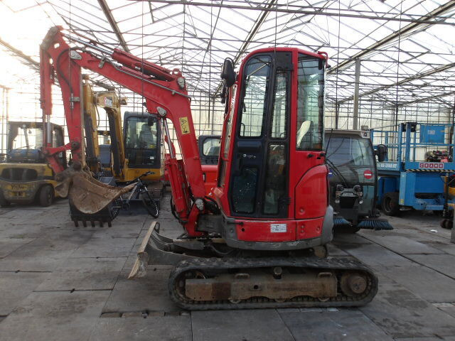 Yanmar VIO 26-6 - Miniexcavadora: foto 1 Yanmar VIO 26-6 - Miniexcavadora: foto 1