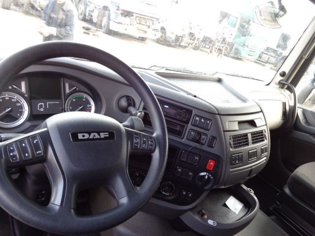 Cabina e interior para Camión DAF XF 106: foto 9