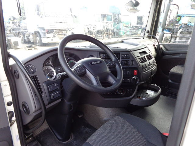 Cabina e interior para Camión DAF XF 106: foto 8