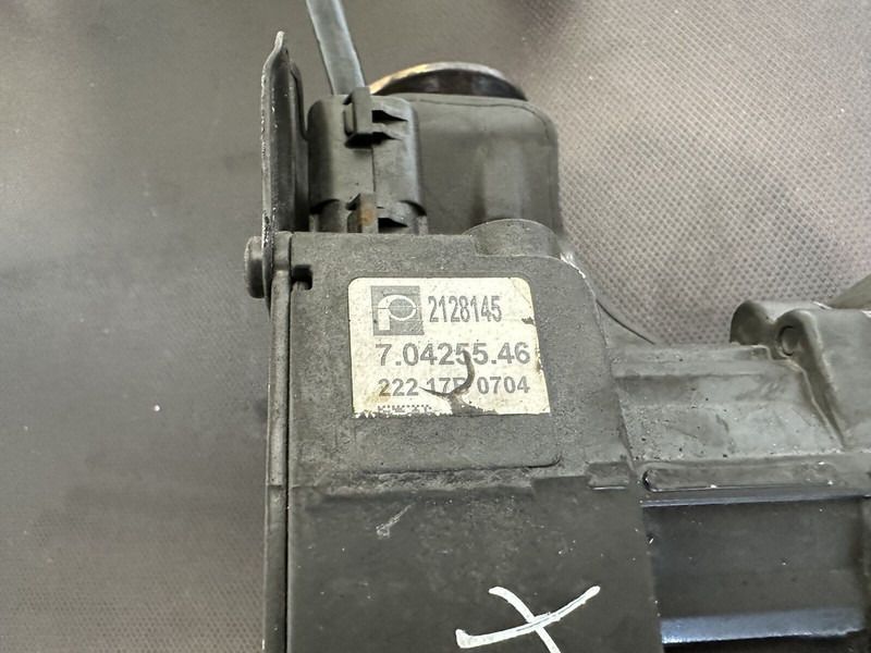 DAF XF106 - Silenciador/ Sistema de escape para Camión: foto 4 DAF XF106 - Silenciador/ Sistema de escape para Camión: foto 4