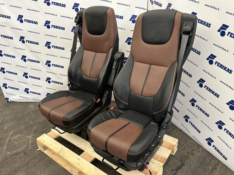 DAF driver and passenger seat set - Asiento para Camión: foto 3 DAF driver and passenger seat set - Asiento para Camión: foto 3
