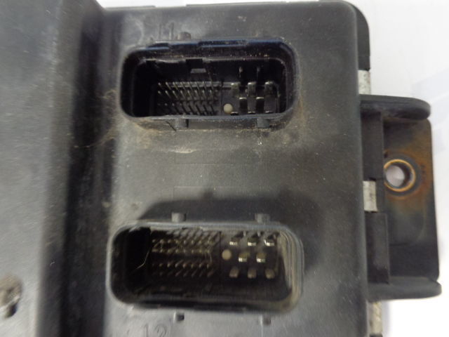 Iveco Front Frame Computer control unit 41221002 (WORLDWIDE DELIVERY) - Unidad de control para Camión: foto 3 Iveco Front Frame Computer control unit 41221002 (WORLDWIDE DELIVERY) - Unidad de control para Camión: foto 3