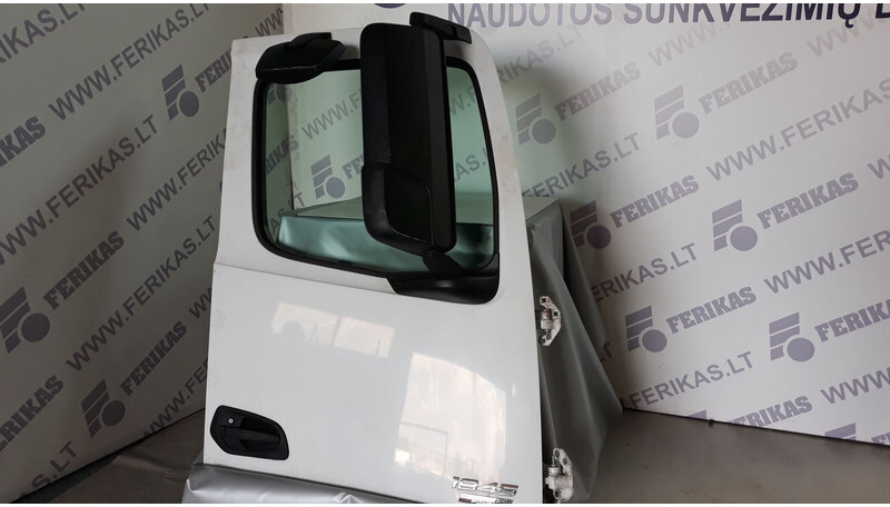 Mercedes-Benz Actros MP4 - Puerta y piezas para Camión: foto 1 Mercedes-Benz Actros MP4 - Puerta y piezas para Camión: foto 1