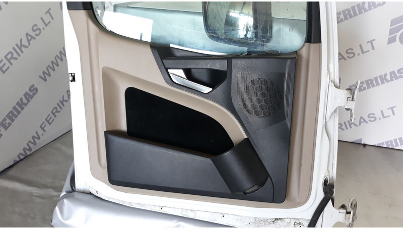 Mercedes-Benz Actros MP4 - Puerta y piezas para Camión: foto 4 Mercedes-Benz Actros MP4 - Puerta y piezas para Camión: foto 4