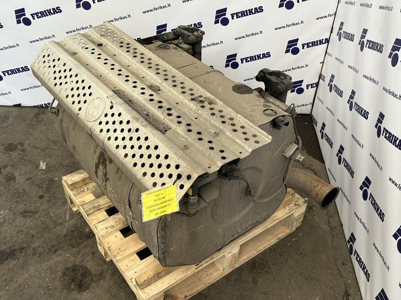 Mercedes-Benz exhaust catalyst, silencer - Silenciador para Camión: foto 3 Mercedes-Benz exhaust catalyst, silencer - Silenciador para Camión: foto 3