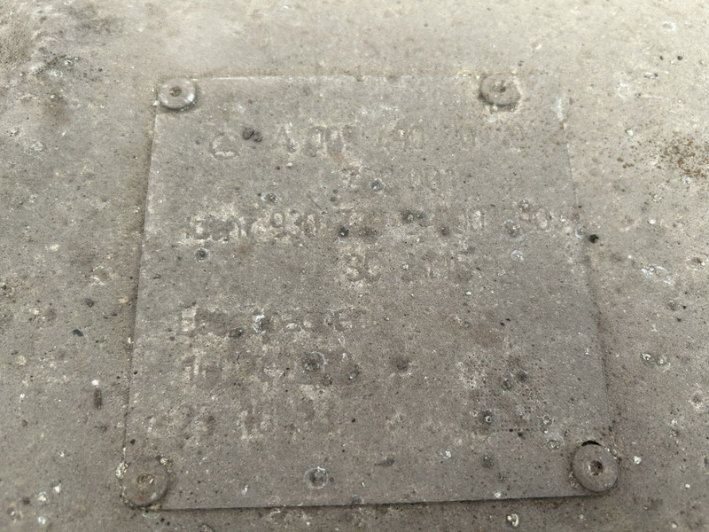 Mercedes-Benz exhaust catalyst, silencer - Silenciador para Camión: foto 5 Mercedes-Benz exhaust catalyst, silencer - Silenciador para Camión: foto 5