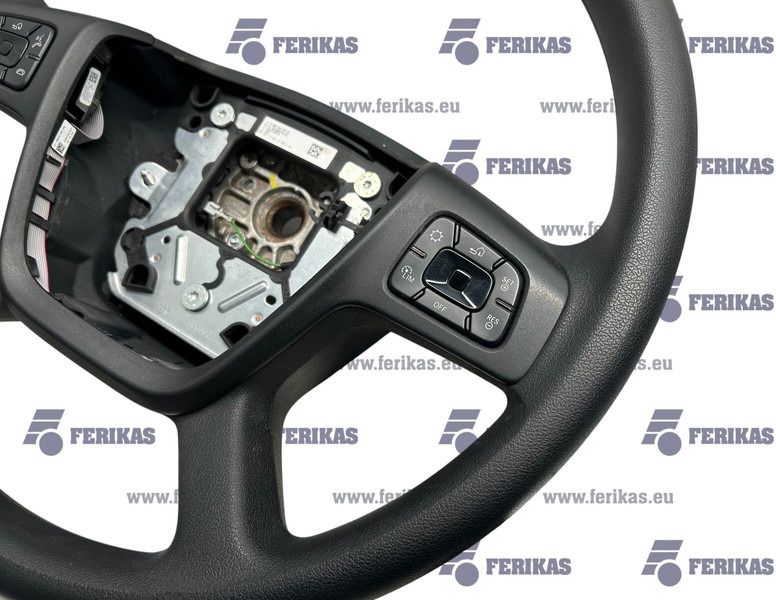 Mercedes-Benz steering wheel - Volante para Camión: foto 3 Mercedes-Benz steering wheel - Volante para Camión: foto 3