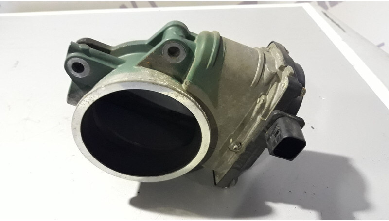 Volvo EGR valve - Motor y piezas para Camión: foto 3 Volvo EGR valve - Motor y piezas para Camión: foto 3