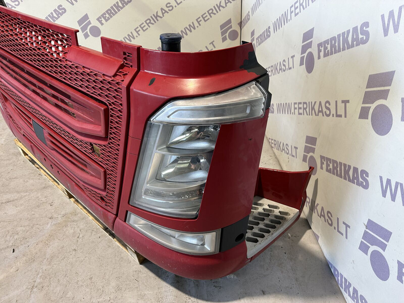 Volvo FH4 - Parachoques para Camión: foto 2 Volvo FH4 - Parachoques para Camión: foto 2