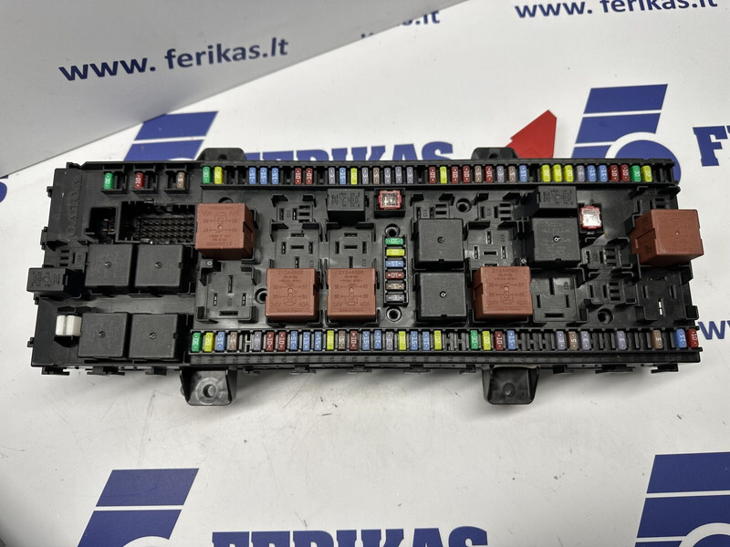 Volvo FH4 - Sistema eléctrico para Camión: foto 1 Volvo FH4 - Sistema eléctrico para Camión: foto 1