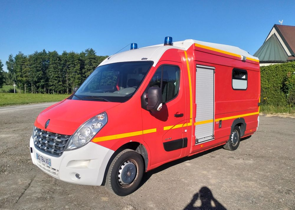 Renault Master III 2.3 ambulans karetka kontener straż pogotowie - Ambulancia: foto 1 Renault Master III 2.3 ambulans karetka kontener straż pogotowie - Ambulancia: foto 1