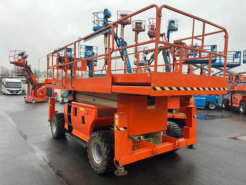 Plataforma de tijeras JLG 4394 RT diesel 4x4 15m (1747): foto 9 Plataforma de tijeras JLG 4394 RT diesel 4x4 15m (1747): foto 9