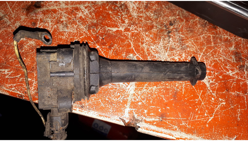 Bosch колпак свечи 15W263 катушка зажигания 08T199 - Motor y piezas: foto 2 Bosch колпак свечи 15W263 катушка зажигания 08T199 - Motor y piezas: foto 2