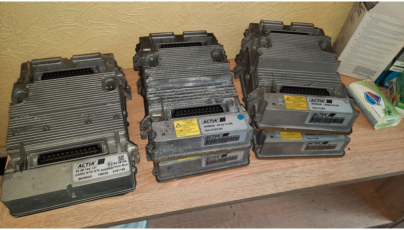 Iveco ACTIA - Unidad de control: foto 4 Iveco ACTIA - Unidad de control: foto 4