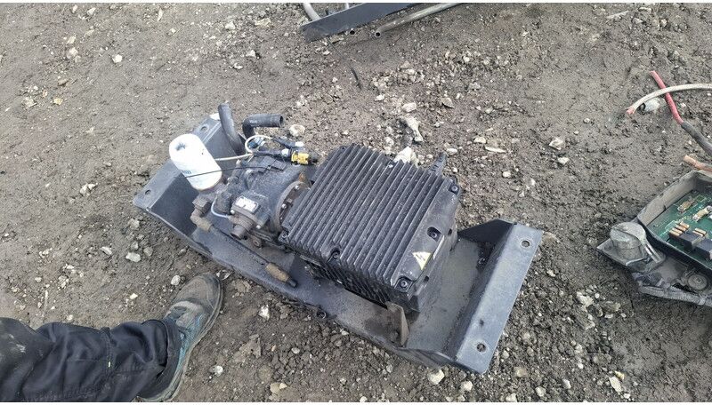 KNORR-BREMSE K136000 - Motor y piezas: foto 1 KNORR-BREMSE K136000 - Motor y piezas: foto 1