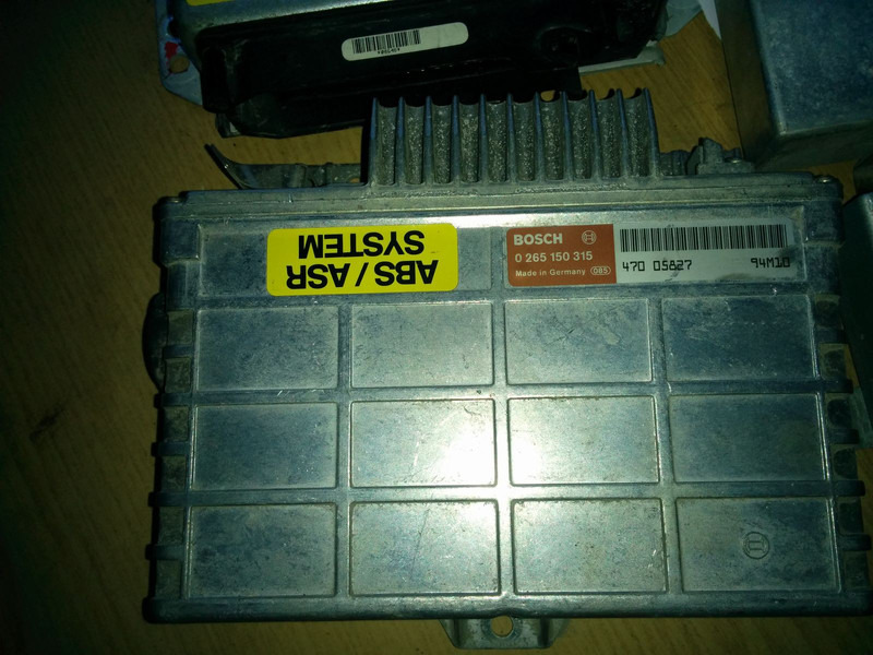 MAN Intarder EST-32 ZF-6009058022 - Unidad de control: foto 2 MAN Intarder EST-32 ZF-6009058022 - Unidad de control: foto 2