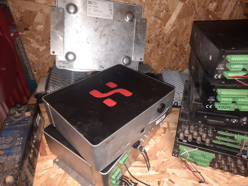 Sistema eléctrico nuevo Volvo Video system x-dmr 8 R8 Compact RJ45: foto 15 Sistema eléctrico nuevo Volvo Video system x-dmr 8 R8 Compact RJ45: foto 15