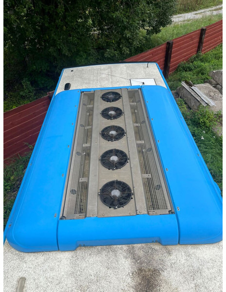 Volvo b12 - Pieza de aire acondicionado: foto 1 Volvo b12 - Pieza de aire acondicionado: foto 1