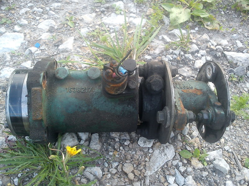 Volvo привода шкивов ремней и топливного насоса - Cigüeñal: foto 2 Volvo привода шкивов ремней и топливного насоса - Cigüeñal: foto 2