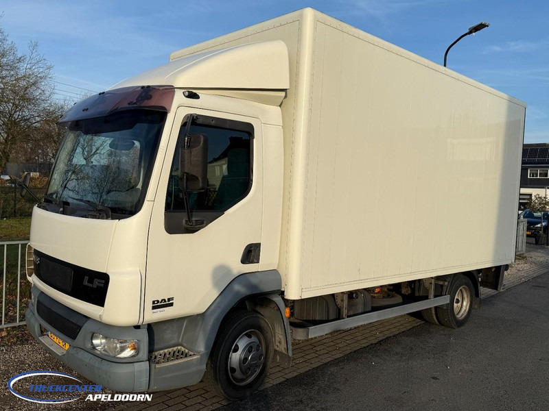 DAF AE45BF Handgeschakeld, Nieuw APK, Aluminium plankenbak - Camión caja cerrada: foto 1 DAF AE45BF Handgeschakeld, Nieuw APK, Aluminium plankenbak - Camión caja cerrada: foto 1