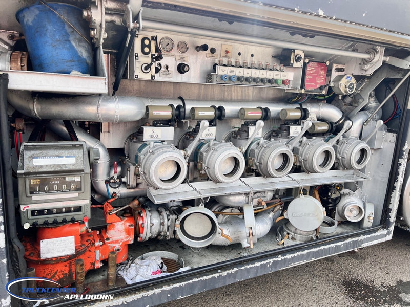 Scania R620 V8 Manuel, Retarder, 19000 liter, 5 Compartments, Pump & Hoses - Cisterna camión: foto 5 Scania R620 V8 Manuel, Retarder, 19000 liter, 5 Compartments, Pump & Hoses - Cisterna camión: foto 5