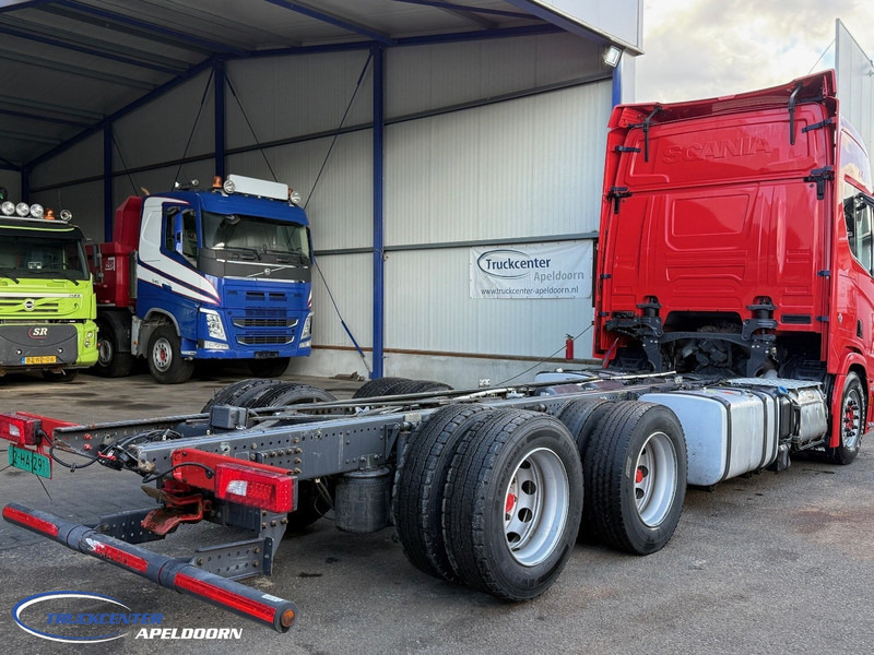 Scania R650 V8 NGS 6x2, 435 cm Wielbasis, Retarder - Chasis camión: foto 2 Scania R650 V8 NGS 6x2, 435 cm Wielbasis, Retarder - Chasis camión: foto 2