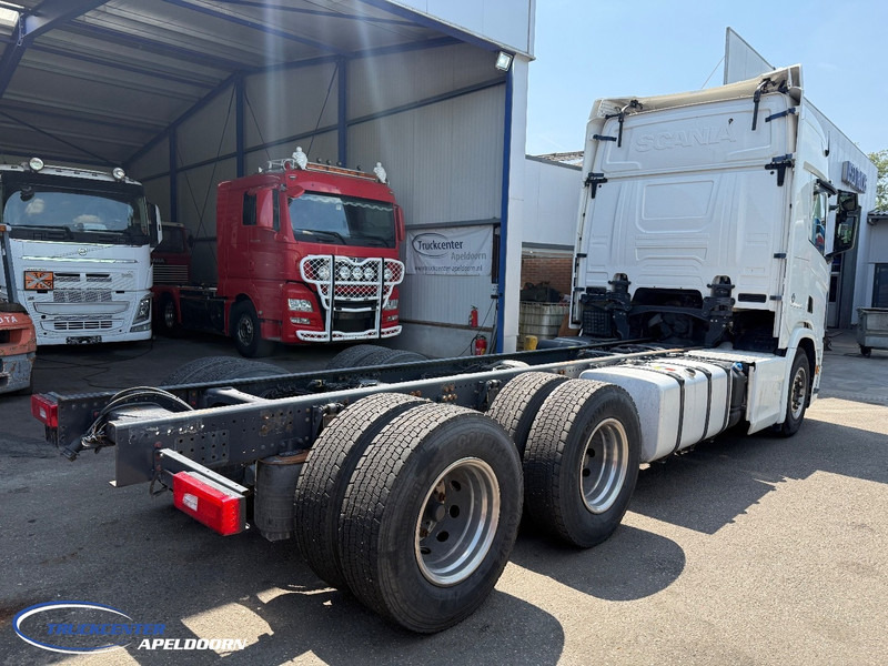 Scania R650 V8 NGS 6x4, Standclima, Retarder, PTO - Chasis camión: foto 2 Scania R650 V8 NGS 6x4, Standclima, Retarder, PTO - Chasis camión: foto 2