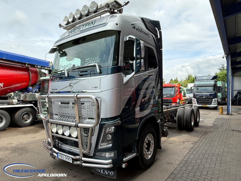 Volvo FH 750 6x4, Steel - Air, Globetrotter XL - Chasis camión: foto 2 Volvo FH 750 6x4, Steel - Air, Globetrotter XL - Chasis camión: foto 2