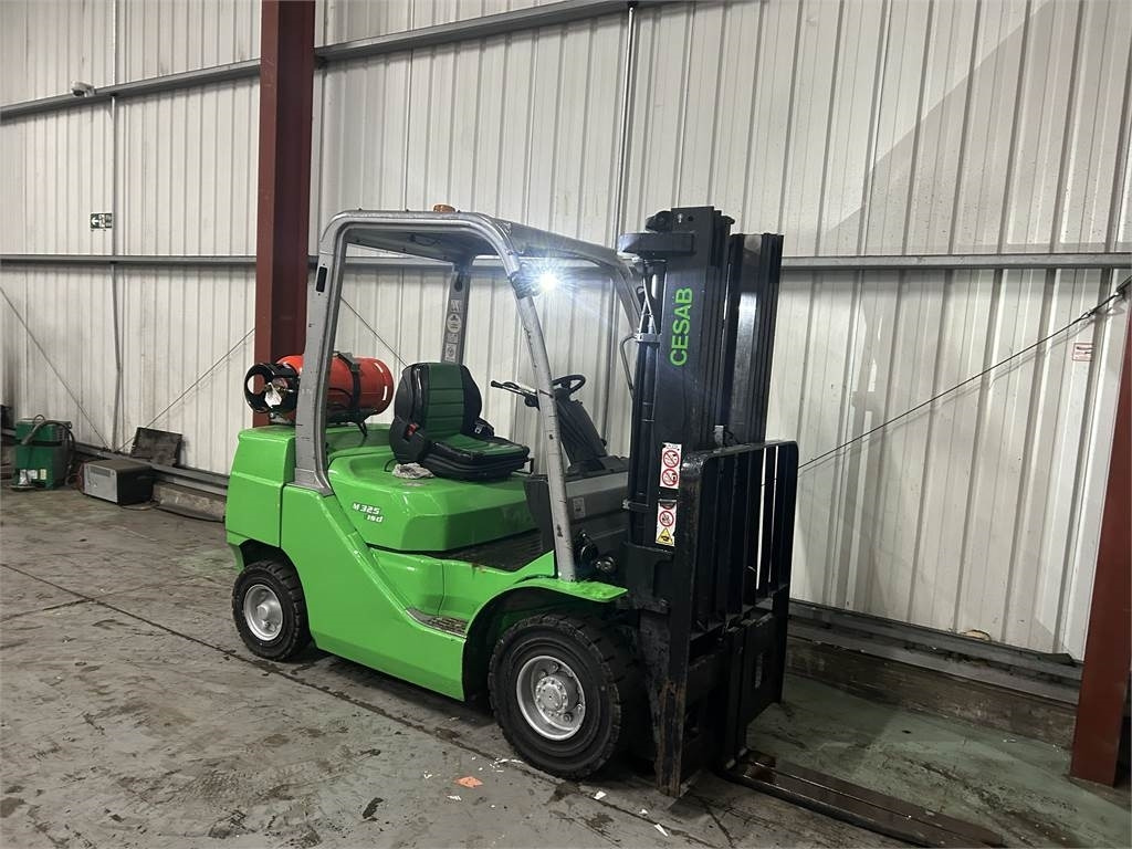 Cesab M325G - Carretilla elevadora de gas: foto 4 Cesab M325G - Carretilla elevadora de gas: foto 4