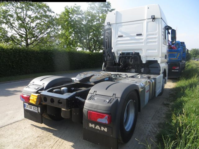 MAN TGX 18.460 4x2 LLS Kipphydraulik, Kompressor MAN TGX 18.460 4x2 LLS Kipphydraulik, Kompressor - Cabeza tractora: foto 2 MAN TGX 18.460 4x2 LLS Kipphydraulik, Kompressor MAN TGX 18.460 4x2 LLS Kipphydraulik, Kompressor - Cabeza tractora: foto 2