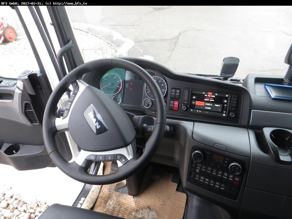 MAN TGX 18.500 4x2 LLS ZF 16 S Luft Luft Leder Intar - Cabeza tractora: foto 3 MAN TGX 18.500 4x2 LLS ZF 16 S Luft Luft Leder Intar - Cabeza tractora: foto 3