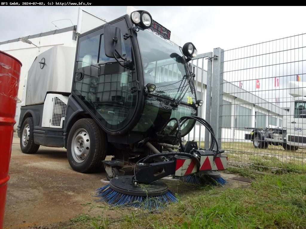 JungoJet 3500 Gehwegtauglich JungoJet 3500 Gehwegtauglich - Barredora vial: foto 1 JungoJet 3500 Gehwegtauglich JungoJet 3500 Gehwegtauglich - Barredora vial: foto 1