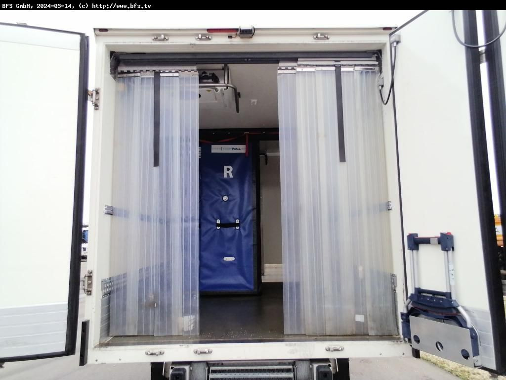 MAN TGE 3.140 4x2 F SB Bi-Temp Kühlkoffer, Carrier P MAN TGE 3.140 4x2 F SB Bi-Temp Kühlkoffer, Carrier P - Frigorífico furgoneta: foto 2 MAN TGE 3.140 4x2 F SB Bi-Temp Kühlkoffer, Carrier P MAN TGE 3.140 4x2 F SB Bi-Temp Kühlkoffer, Carrier P - Frigorífico furgoneta: foto 2