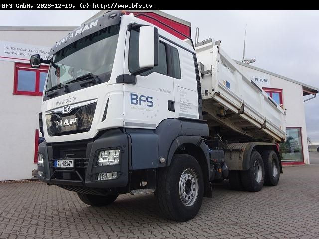 MAN TGS 26.500 6x4 BB MEILLER Bordmatik links, Motor - Volquete camión: foto 1 MAN TGS 26.500 6x4 BB MEILLER Bordmatik links, Motor - Volquete camión: foto 1
