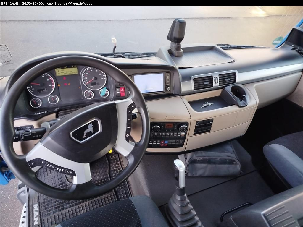 MAN TGS 26.500 6x4 BL Unfall-Fahrzeug! Instandgesetz - Multibasculante camión: foto 4 MAN TGS 26.500 6x4 BL Unfall-Fahrzeug! Instandgesetz - Multibasculante camión: foto 4