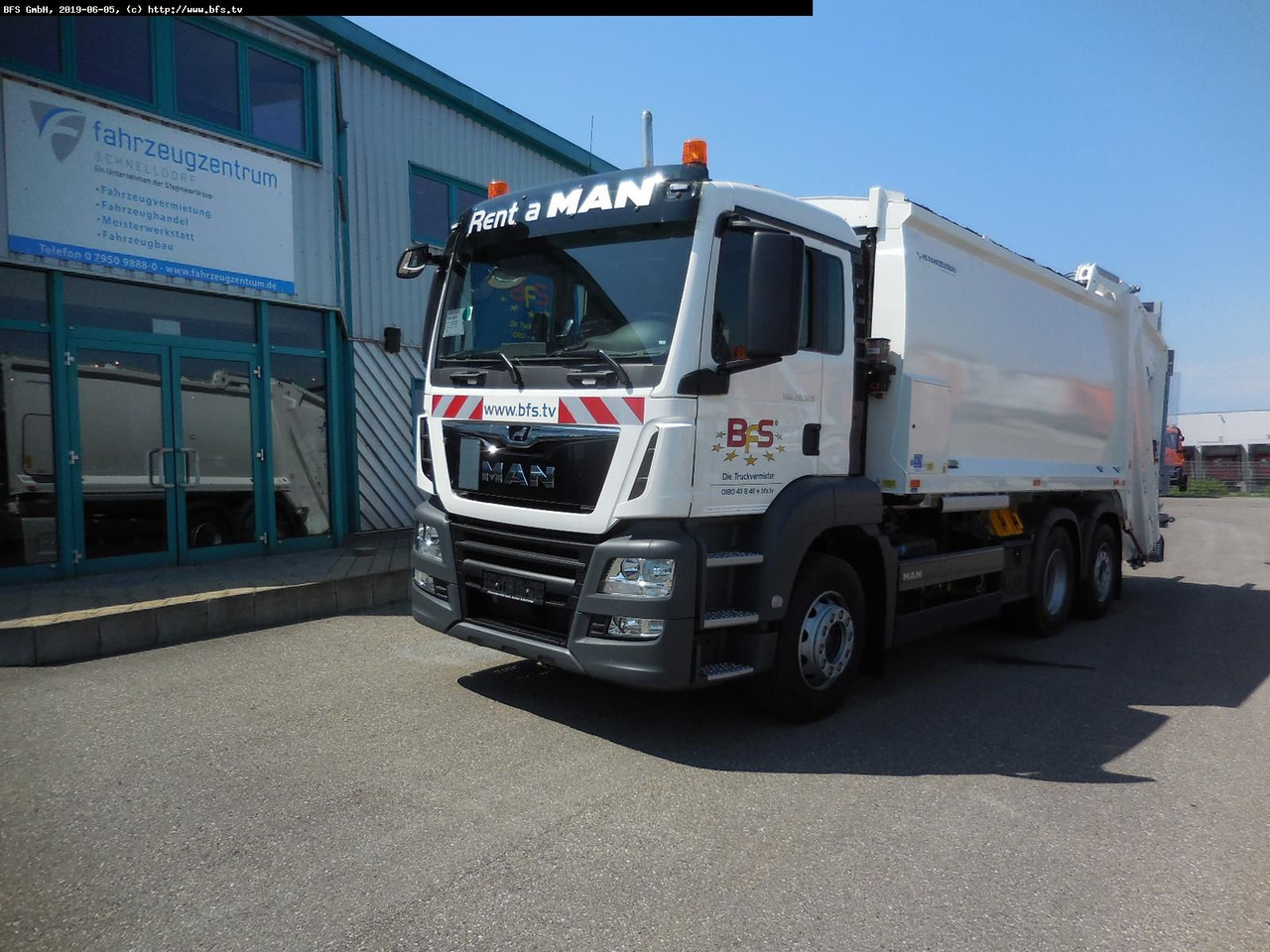 MAN TGS 28.320 6x2-4 BL HS HL Olympus 21 - Omni-DEKA - Camión de basura: foto 1 MAN TGS 28.320 6x2-4 BL HS HL Olympus 21 - Omni-DEKA - Camión de basura: foto 1