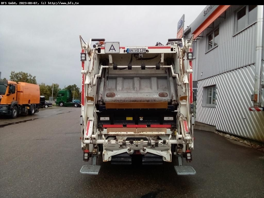 MAN TGS 28.320 6x2-4 BL HS UL Olympus 23 - Euro Max - Camión de basura: foto 3 MAN TGS 28.320 6x2-4 BL HS UL Olympus 23 - Euro Max - Camión de basura: foto 3