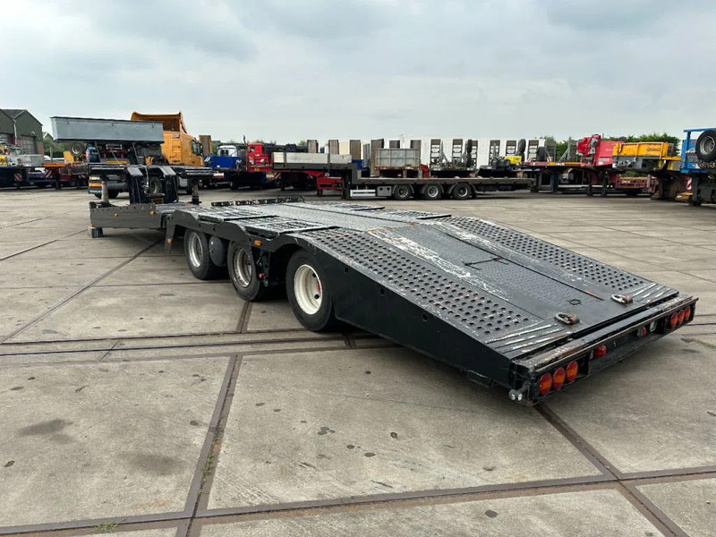 Bodex 3 AXEL TRUCKTRANSPORTER - Portavehículos semirremolque: foto 5 Bodex 3 AXEL TRUCKTRANSPORTER - Portavehículos semirremolque: foto 5