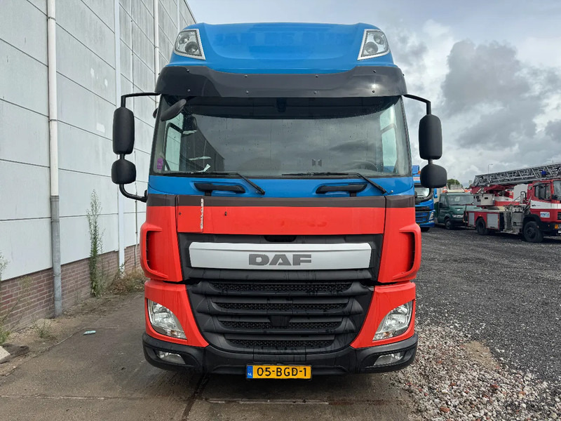 DAF CF 400 4X2 EURO 6 - Cabeza tractora: foto 2 DAF CF 400 4X2 EURO 6 - Cabeza tractora: foto 2