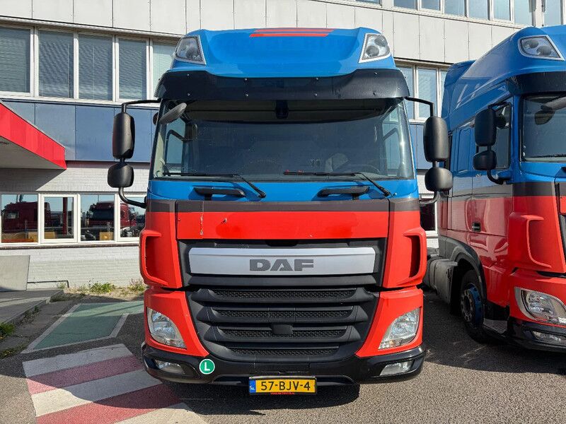 DAF CF 400 4x2 EURO 6 CF400 - Cabeza tractora: foto 3 DAF CF 400 4x2 EURO 6 CF400 - Cabeza tractora: foto 3